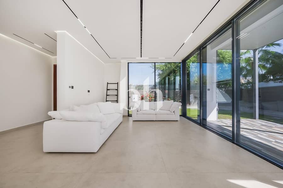 2 Adjacent | Spacious | 4 and 5 Bedroom Villas - Image 25