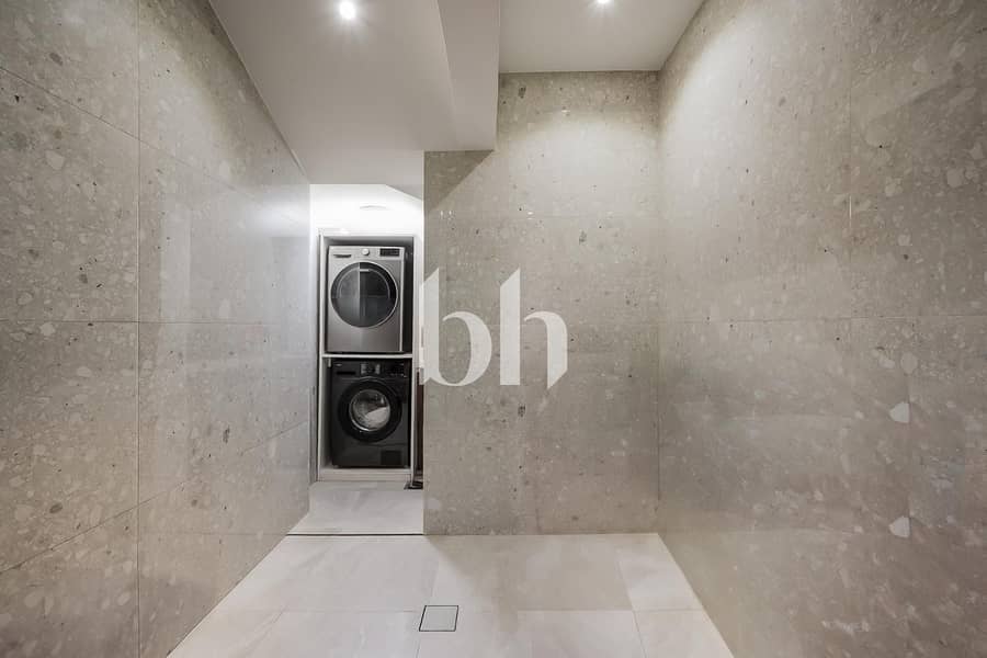 2 Adjacent | Spacious | 4 and 5 Bedroom Villas - Image 35