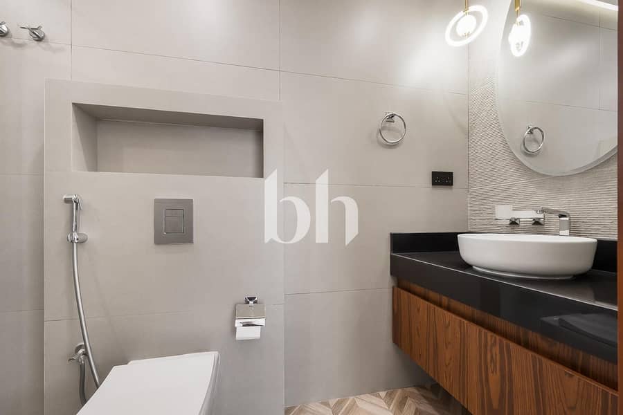 2 Adjacent | Spacious | 4 and 5 Bedroom Villas - Image 40