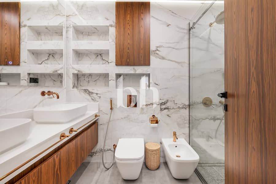 2 Adjacent | Spacious | 4 and 5 Bedroom Villas - Image 42