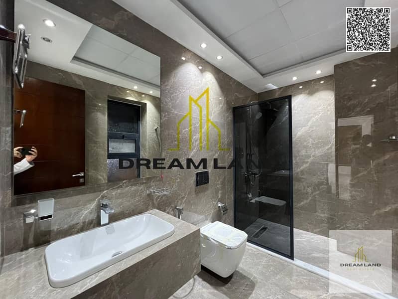 17 batch_WhatsApp Image 2025-10-21 at 7.02. 08 PM. jpeg