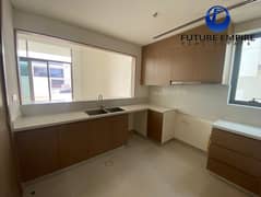 فیلا في جبل علي 4 غرف 280000 درهم - 13351527