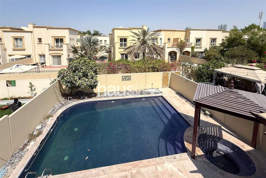 Private Pool | 3E | Semi Upgraded