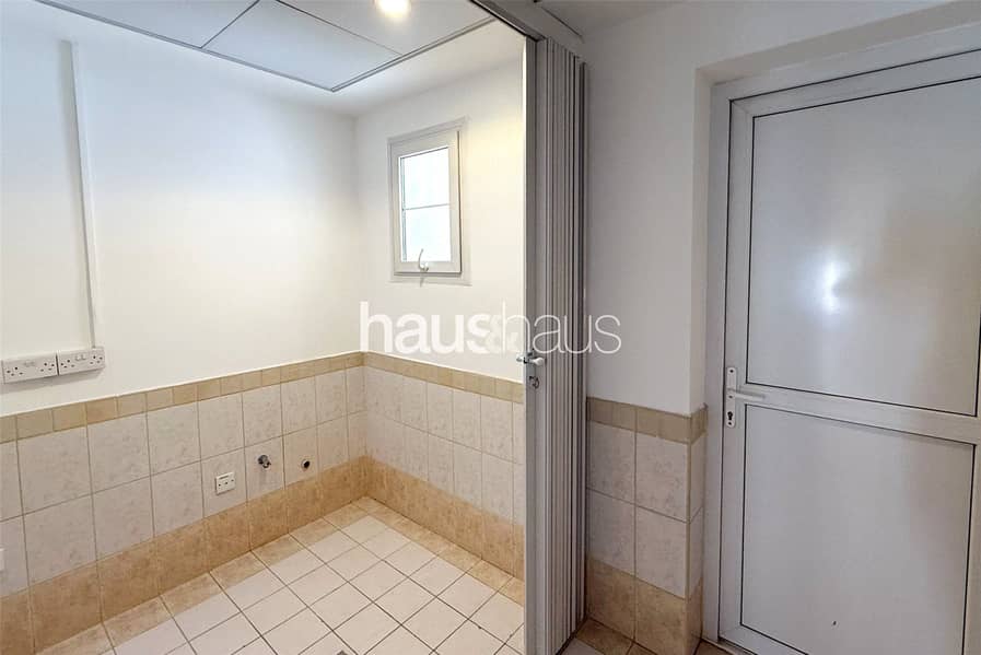 Private Pool | 3E | Semi Upgraded - Image 15