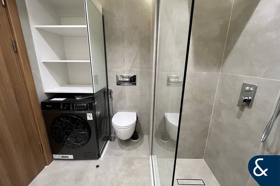 Sea View | Vacant | Fully Upgraded - Image 9