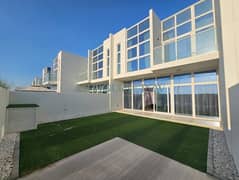 VACANT | UNFURNISHED| SINGLE ROW