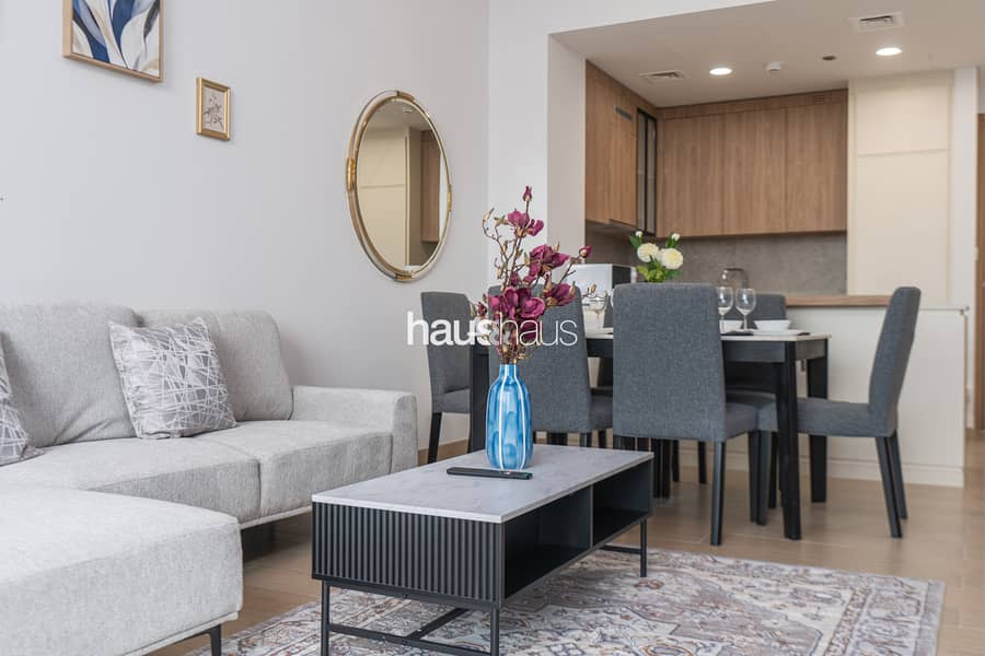 Spacious 2BR | Modern | Fully Equipped