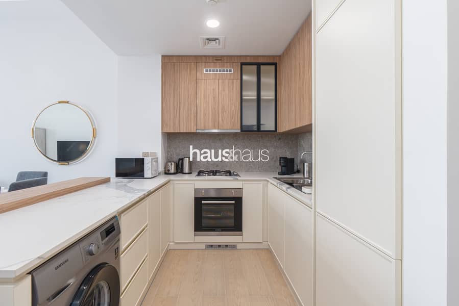 Spacious 2BR | Modern | Fully Equipped