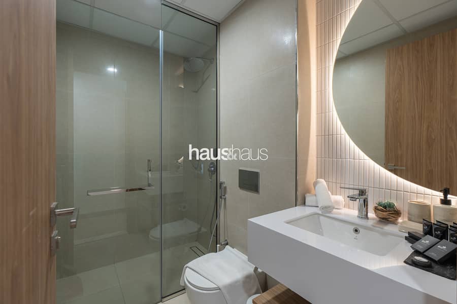 Spacious 2BR | Modern | Fully Equipped - Image 25