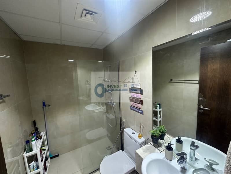 13 Bathroom -  (1). JPG