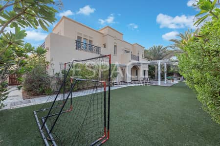 فیلا 6 غرفة نوم للبيع في المرابع العربية، دبي - Park and Pool - 6 Bed - Excellent Location فیلا 6 غرفة نوم للبيع في المرابع العربية، دبي - Park and Pool - 6 Bed - Excellent Location