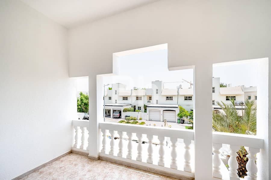 Move in Ready |Spacious 5 Bedroom |Well Maintained - Image 7