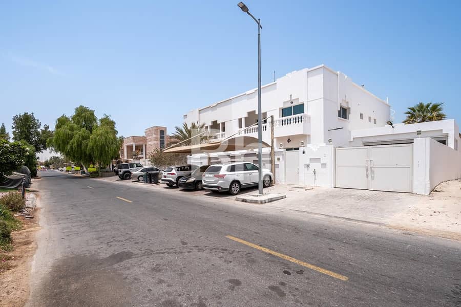 Move in Ready |Spacious 5 Bedroom |Well Maintained - Image 15