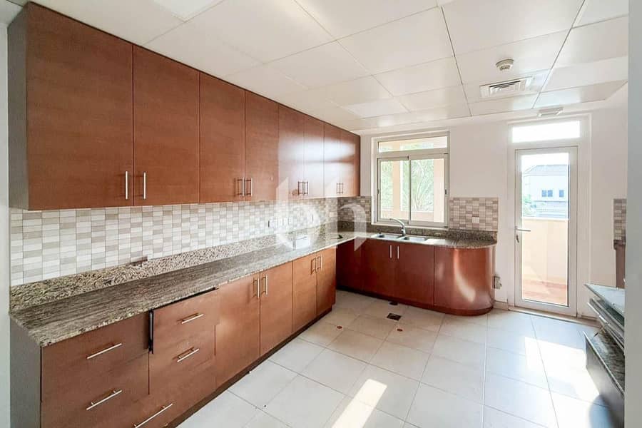 Move In Ready | Unfurnished | With Maids Room | - Image 10