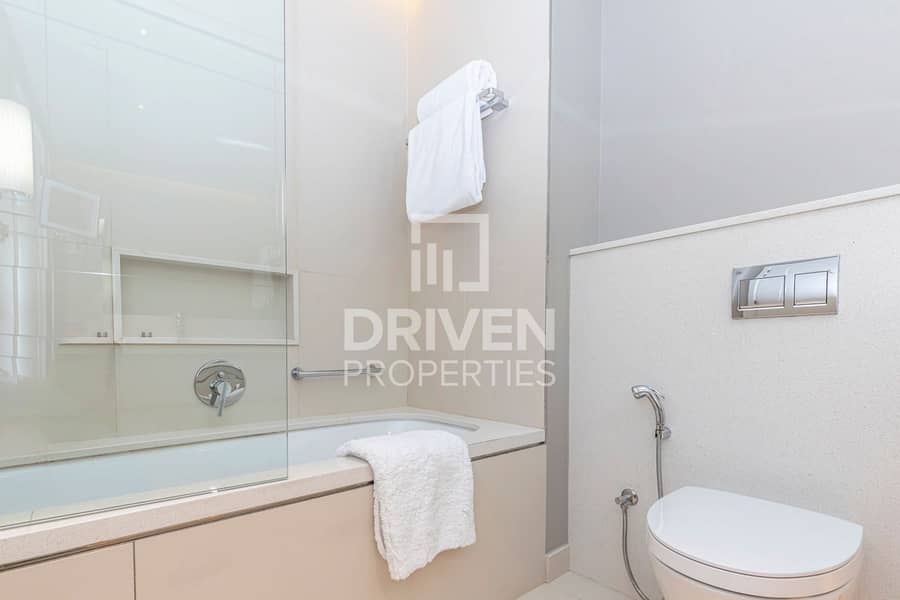 Canal View | Prime Location | Elegant Unit - Image 14