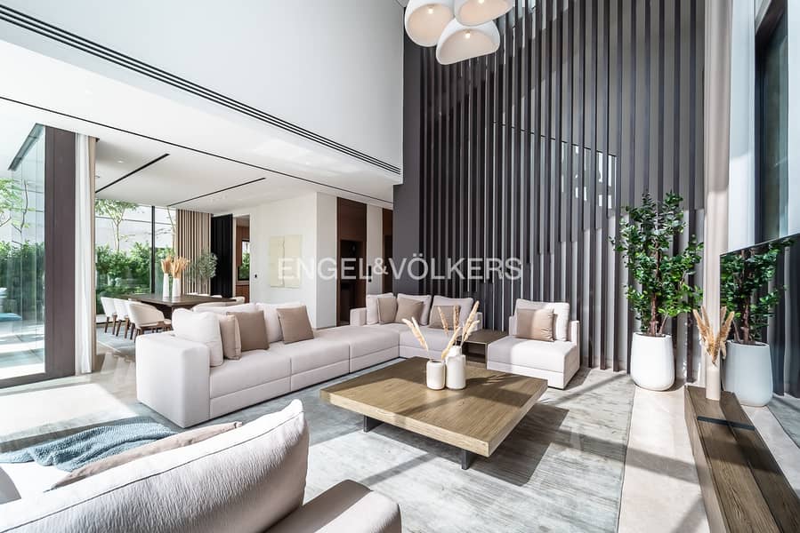 Turnkey Home | Modern Layout | Luxurious