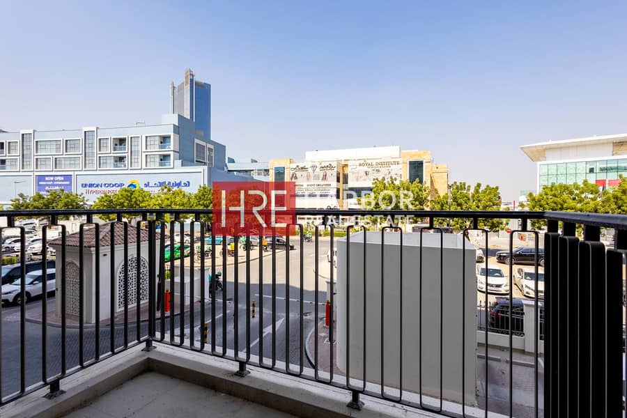 Move In Ready | Modern Studio | Premium Finishes Move In Ready | Modern Studio | Premium Finishes