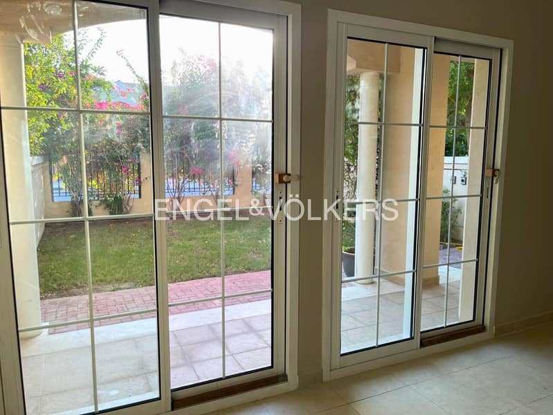 Rare | Next To Park | Open Plan | Vacant In Feb - Image 6