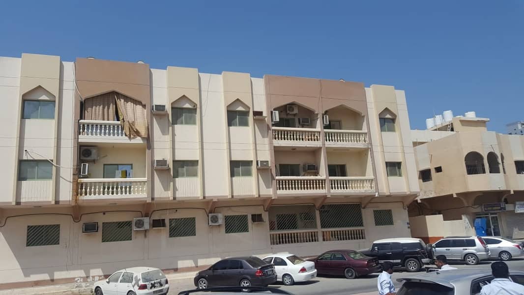 Building for sale in Nuaimiya excellent condition. Area of 10,000 feet Street and rail. Vital location and excellent