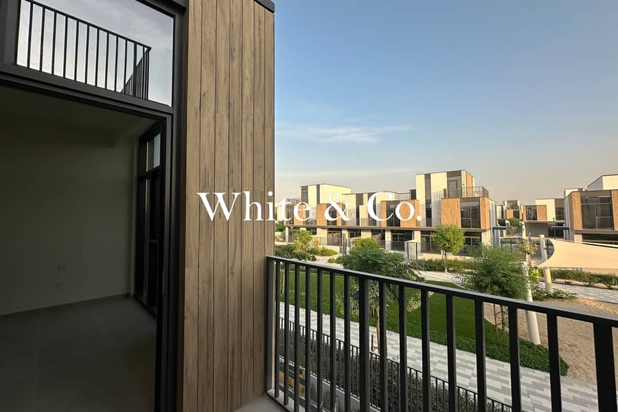 Park View | Landscaped | Corner Plot - Image 7