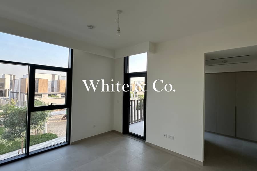 Park View | Landscaped | Corner Plot - Image 6