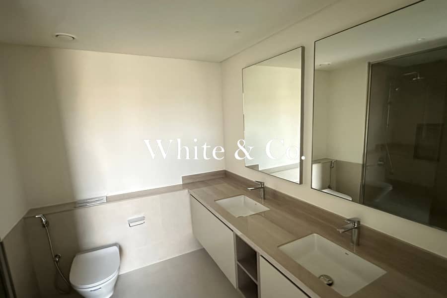 Park View | Landscaped | Corner Plot