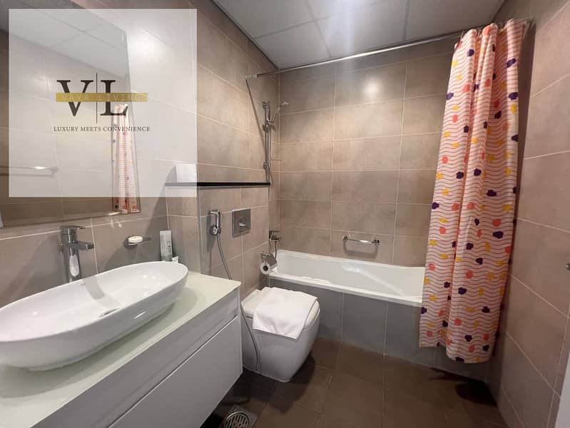 Fully Furnished | Golf Course Facing | RTM - Image 10