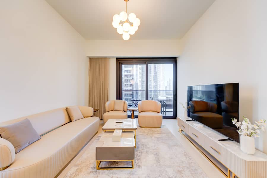 Stylish 2 BR Stunning Burj Views - AVAILABLE NOW