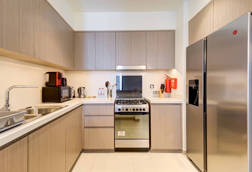 Stylish 2 BR Stunning Burj Views - AVAILABLE NOW - Image 7