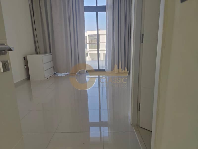 Modern Townhouse | Single Row | Prime Location - Image 10