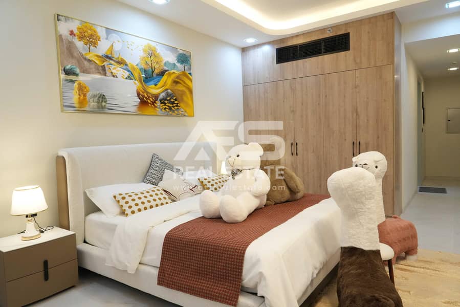 Brand New Studio, Modern & Spacious Design, Near Completion, High ROI - Image 7