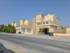 Upgraded | Big Garden | Independent Villa