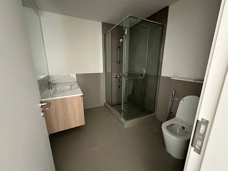 8 BEDROOM 3 PIC 3. jpeg