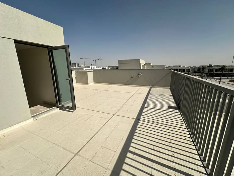 25 TERRACE. jpeg