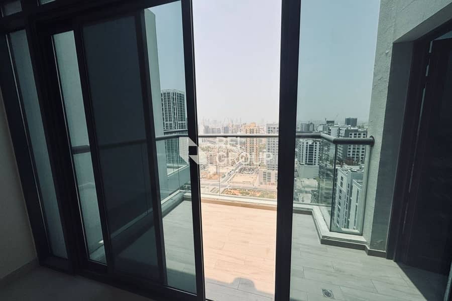 Luxury Apartment with Private Pool | Central Park - Image 12