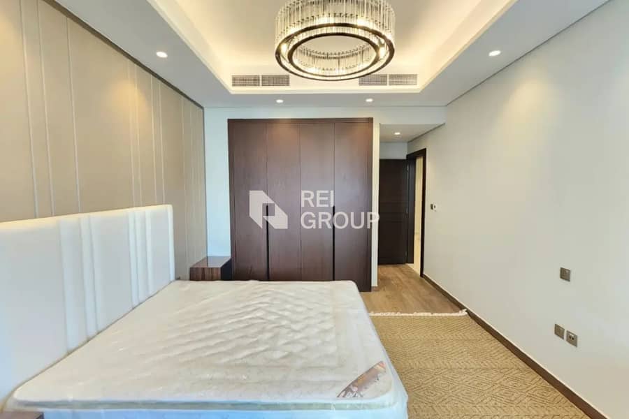 Investor Deal | Spacious | Pool View - Image 14