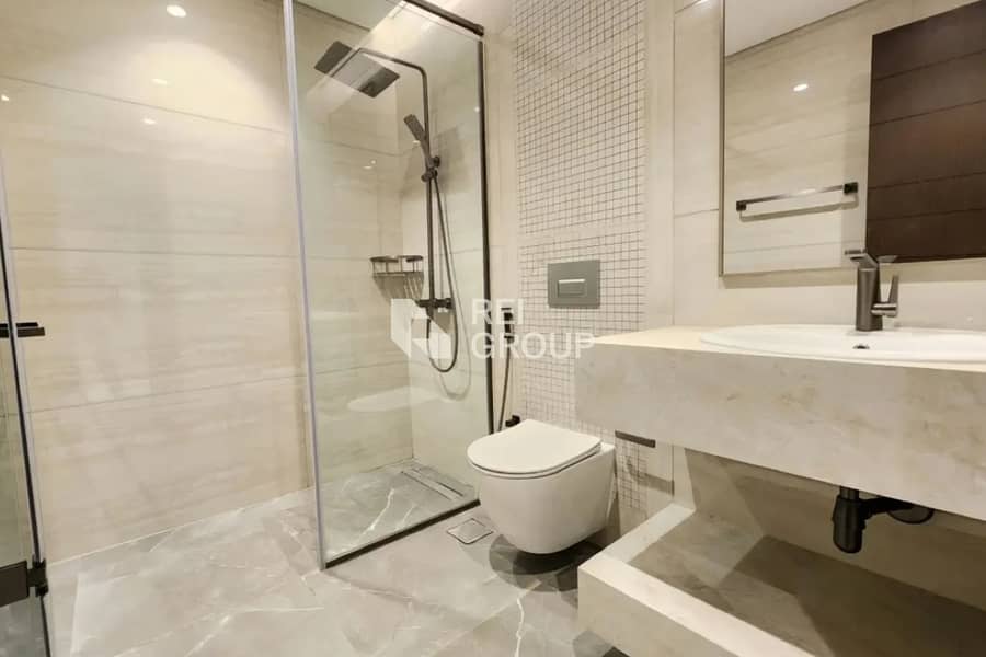 Investor Deal | Spacious | Pool View - Image 18