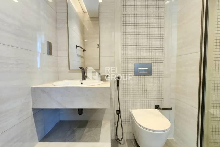 Investor Deal | Spacious | Pool View - Image 22