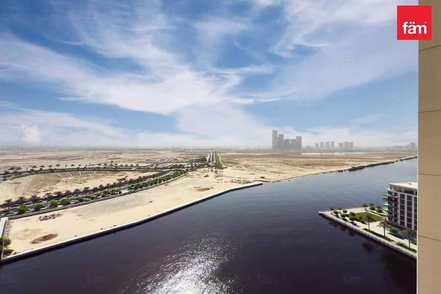 High Floor| Full Water View| Large Layout| Vacant - Image 22