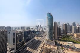 Net ROI 5.6% | High Floor Unit | Vacant