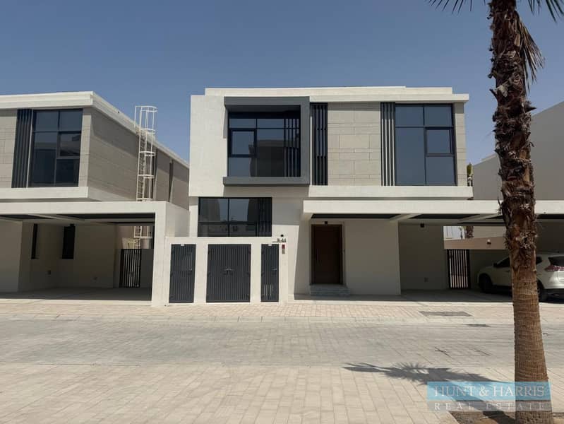 4 Bedroom Villa for Rent in Al Marjan Island - Luxury - Beachfront - Image 1