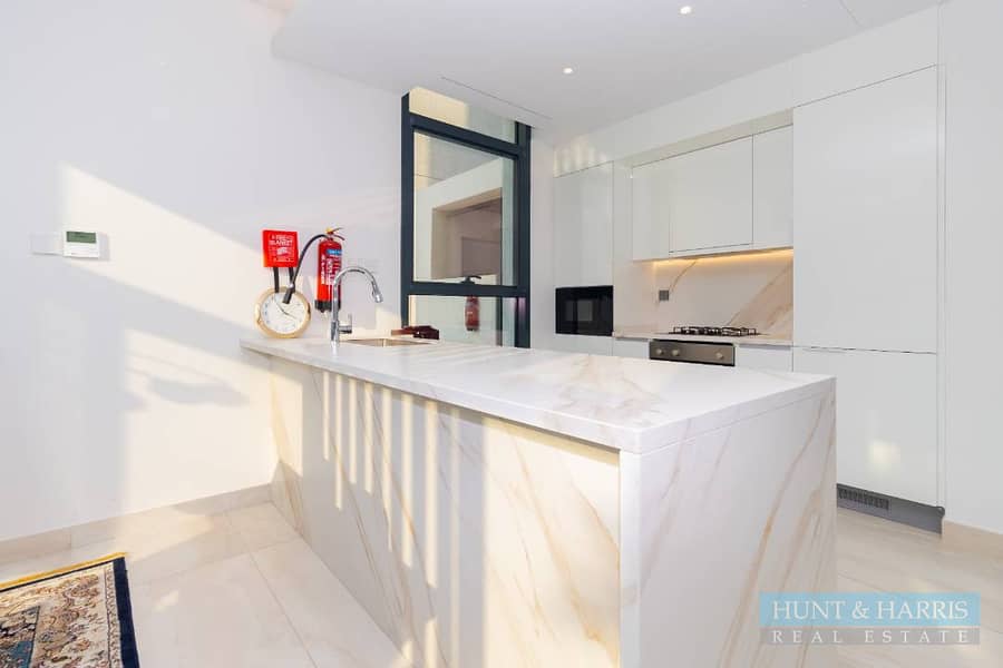 4 Bedroom Villa for Rent in Al Marjan Island - Luxury - Beachfront - Image 8