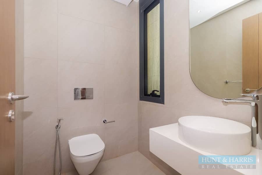 4 Bedroom Villa for Rent in Al Marjan Island - Luxury - Beachfront - Image 15