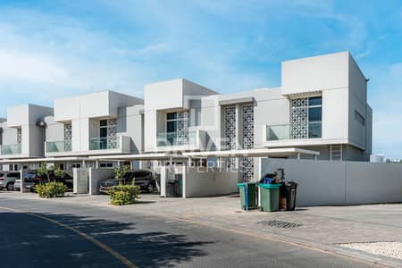 3 Bedroom Townhouse for Rent in Mudon, Dubai - Spacious Plot and Corner Unit | Ready to move in