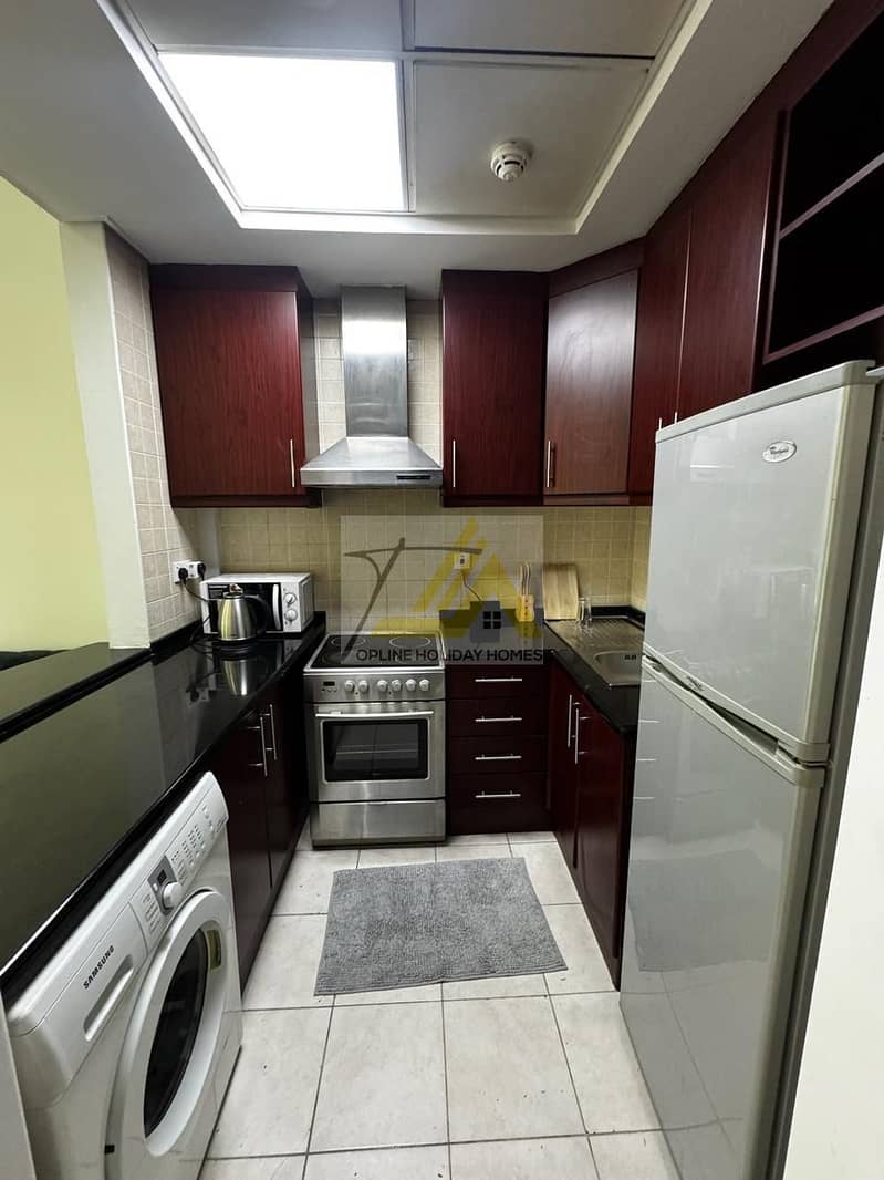 NEAR TO METRO , FURNISHED STUDIO, MONTHLY PAY