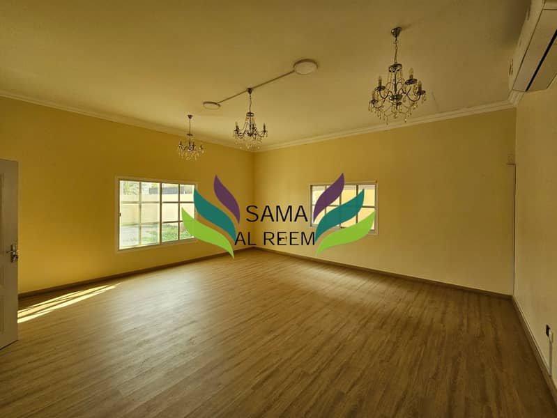Independent 9 Bed Villa | Huge Garden | Renovated Kitchen | Very Spacious