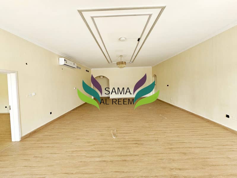 Independent 9 Bed Villa | Huge Garden | Renovated Kitchen | Very Spacious