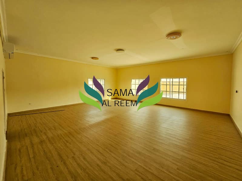 Independent 9 Bed Villa | Huge Garden | Renovated Kitchen | Very Spacious - Image 16