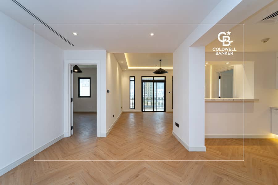 Vacant l Fully Upgraded l Prime Location Vacant l Fully Upgraded l Prime Location