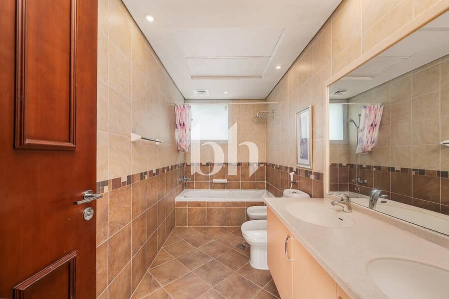 Vacant on transfer | Private Pool | Garden View - Image 19